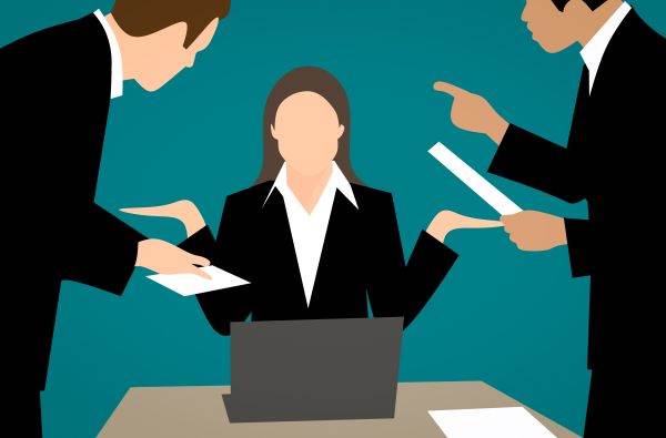 Sindicaliştii din educaţie vor medierea preşedintelui în conflictul cu Guvernul